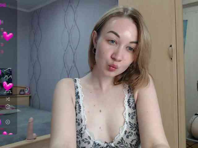 DaddysSluttyGirl webcam
