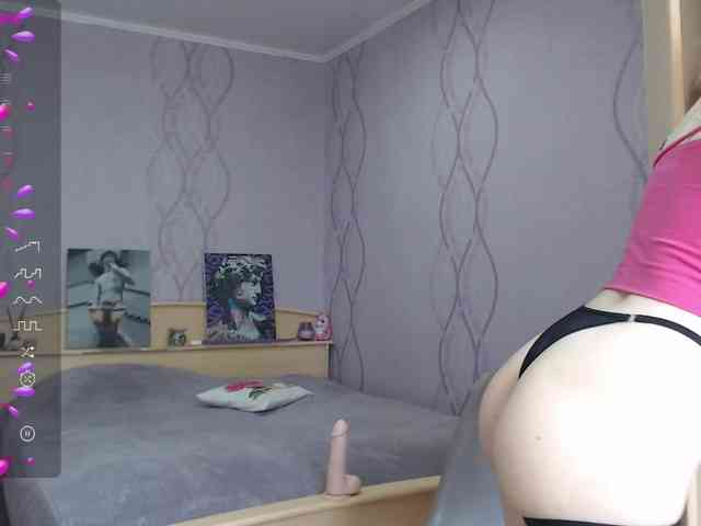 DaddysSluttyGirl webcam