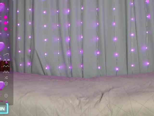 DaddysSluttyGirl webcam