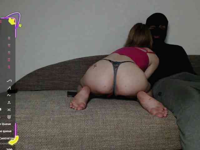 DaddysSluttyGirl webcam
