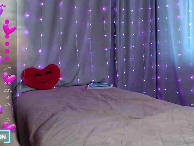 DaddysSluttyGirl webcam