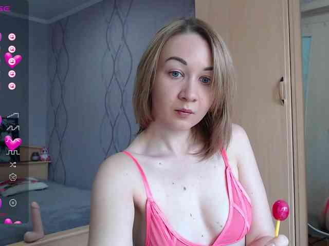 DaddysSluttyGirl webcam