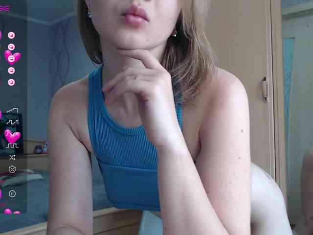 DaddysSluttyGirl webcam