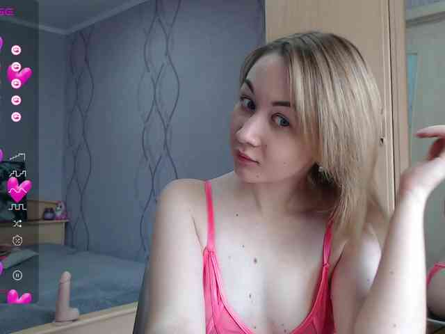 DaddysSluttyGirl webcam