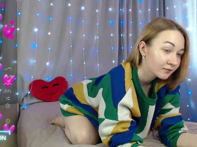 DaddysSluttyGirl webcam