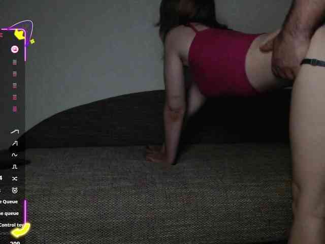 DaddysSluttyGirl webcam