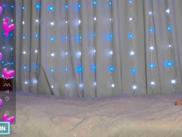 DaddysSluttyGirl webcam