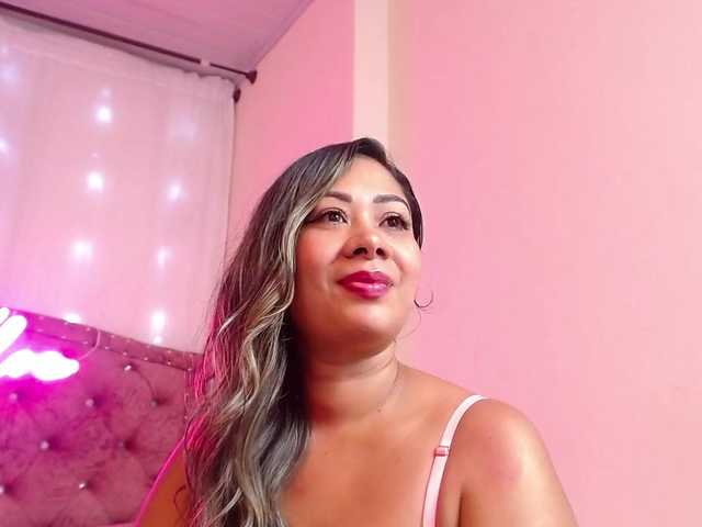  KloeFernandez chat room