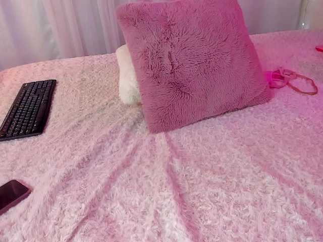 KloeFernandez's BongaCams show and profile