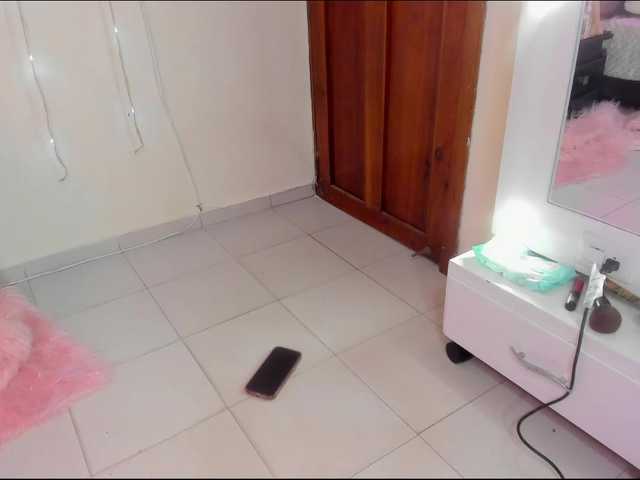 KloeFernandez's BongaCams show and profile