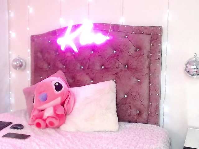 KloeFernandez's BongaCams show and profile