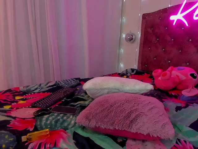 KloeFernandez's BongaCams show and profile