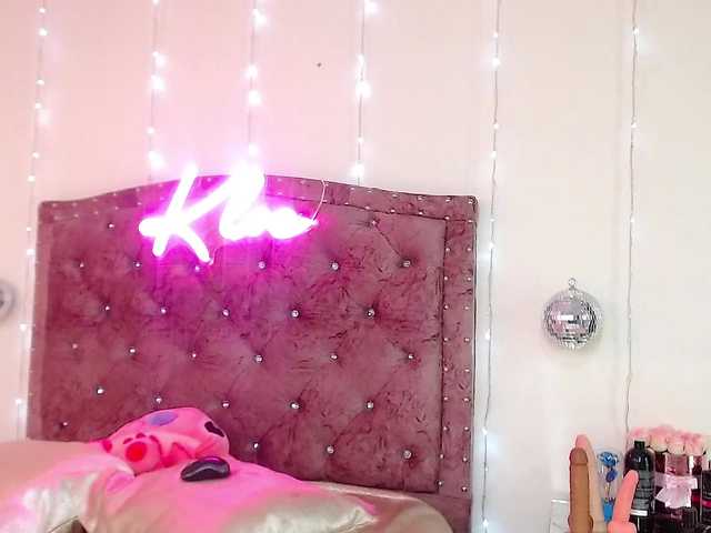 KloeFernandez's BongaCams show and profile