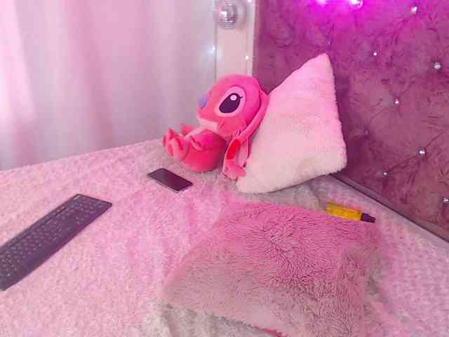 KloeFernandez webcam