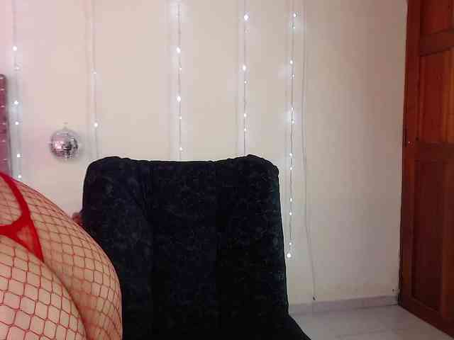 KloeFernandez webcam