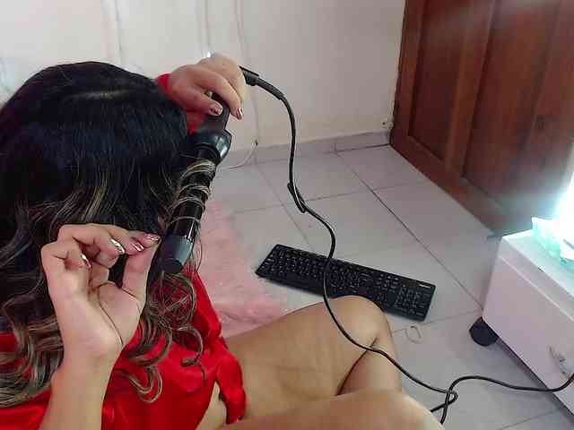 KloeFernandez webcam