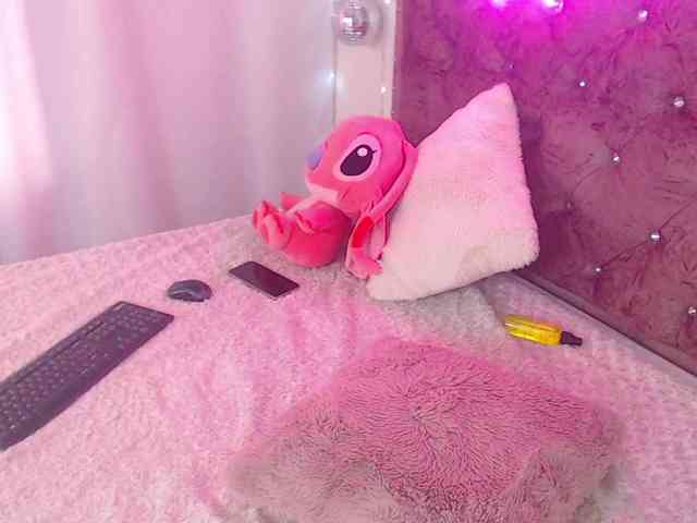 KloeFernandez webcam