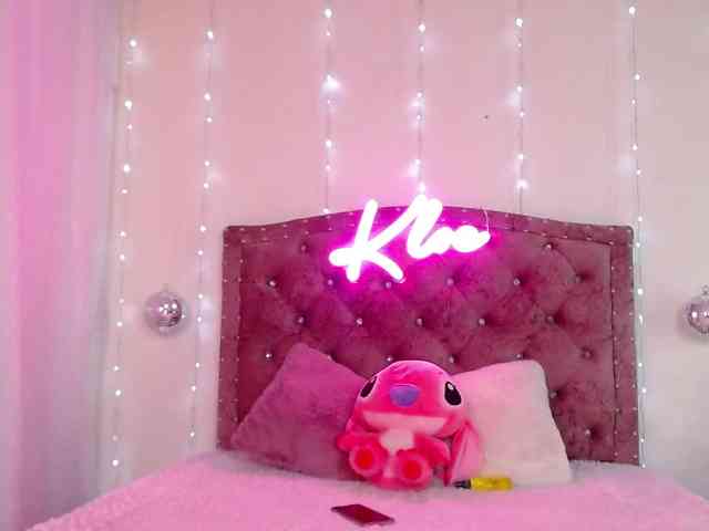 KloeFernandez webcam