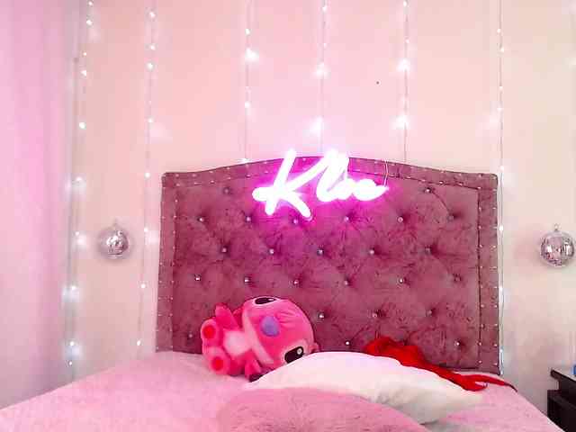 KloeFernandez webcam