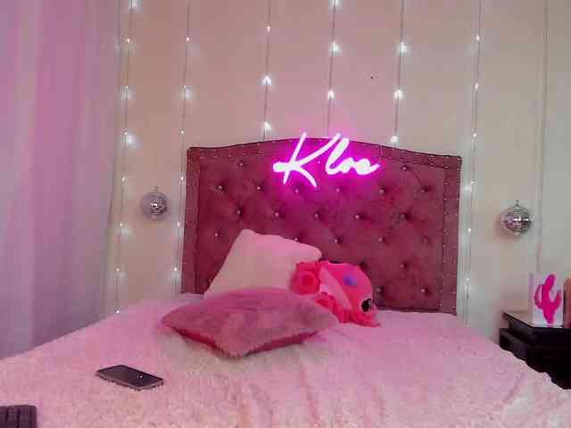 KloeFernandez webcam