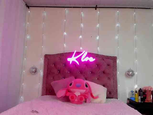 KloeFernandez webcam