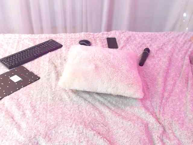 KloeFernandez webcam