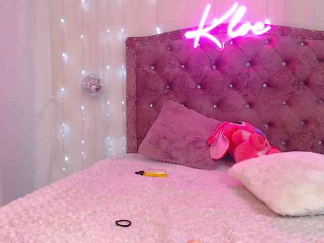 KloeFernandez webcam