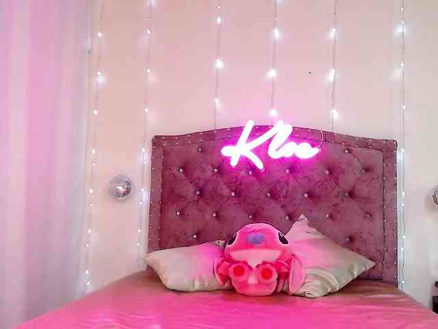 KloeFernandez webcam