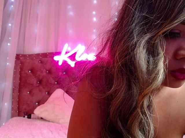 KloeFernandez webcam