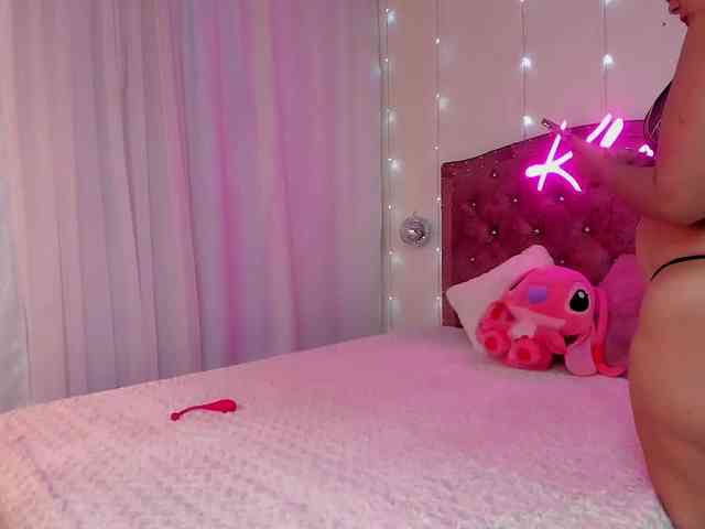 KloeFernandez webcam