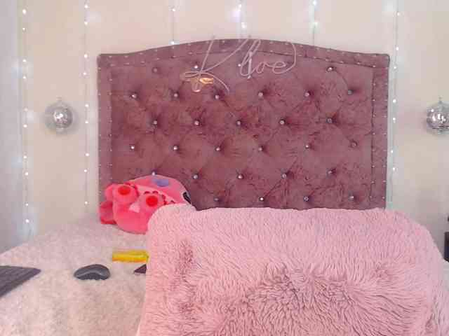 KloeFernandez webcam