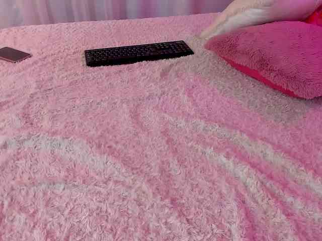 KloeFernandez webcam