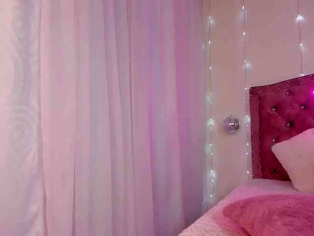 KloeFernandez webcam