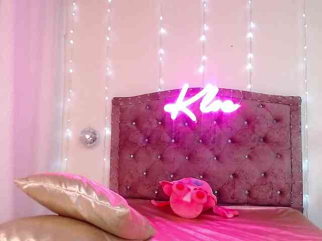 KloeFernandez webcam