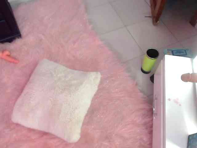 KloeFernandez webcam