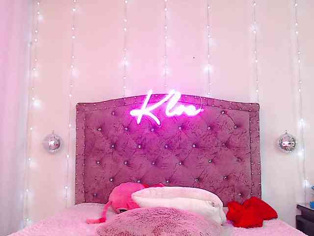 KloeFernandez webcam