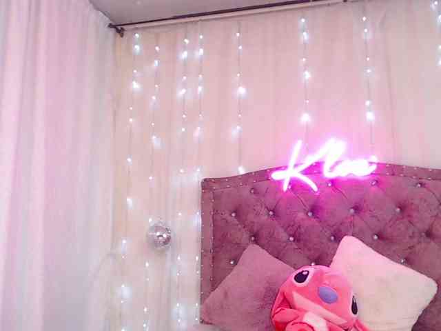 KloeFernandez webcam