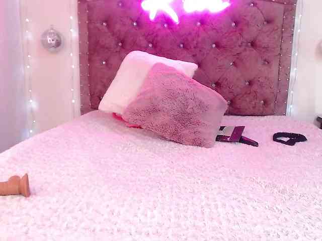 KloeFernandez webcam