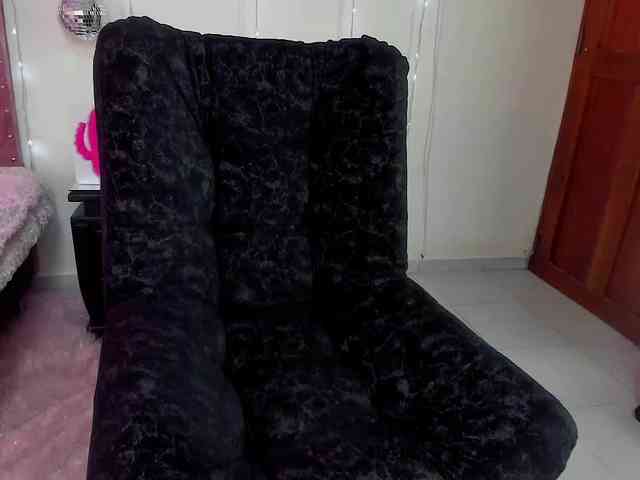 KloeFernandez webcam