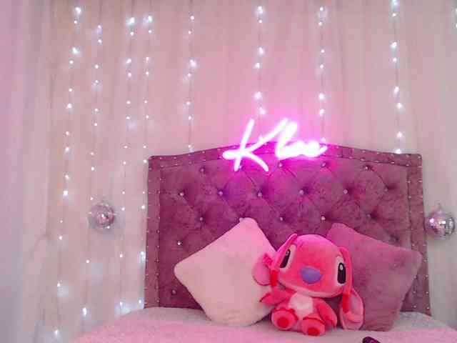 KloeFernandez webcam
