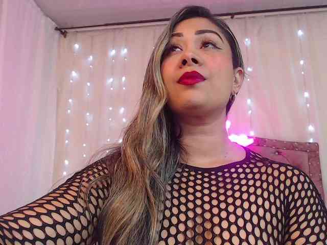 nude live chat room KloeFernandez