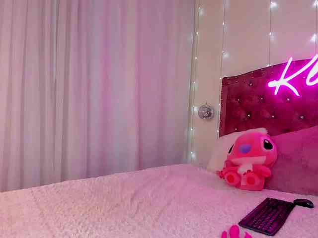 KloeFernandez webcam