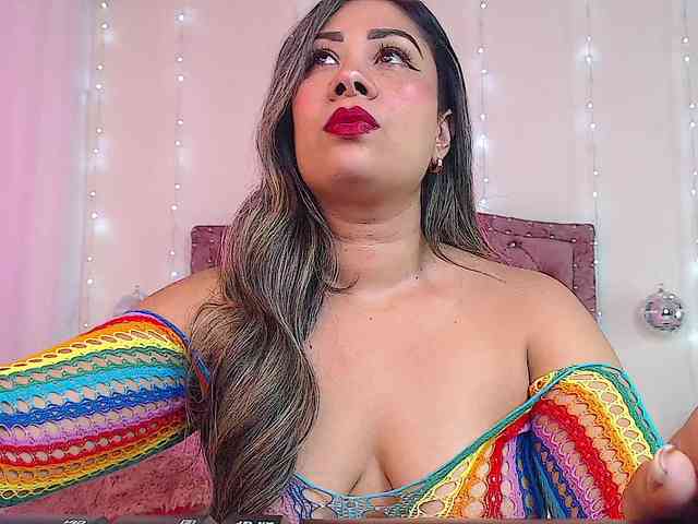 KloeFernandez webcam