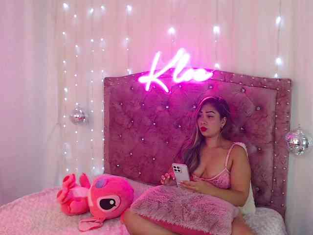 KloeFernandez webcam