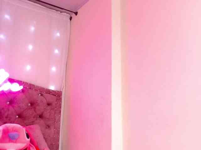 KloeFernandez webcam