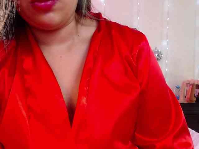 KloeFernandez webcam