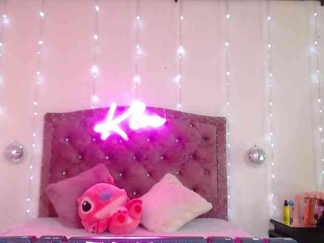 KloeFernandez webcam