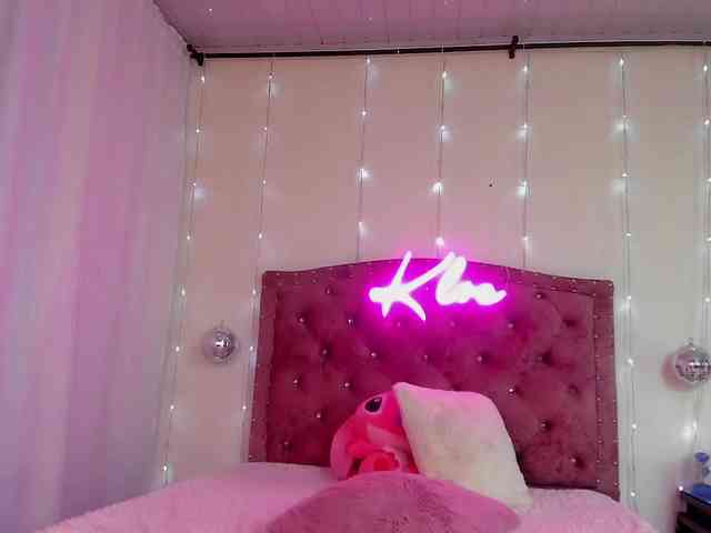 KloeFernandez webcam