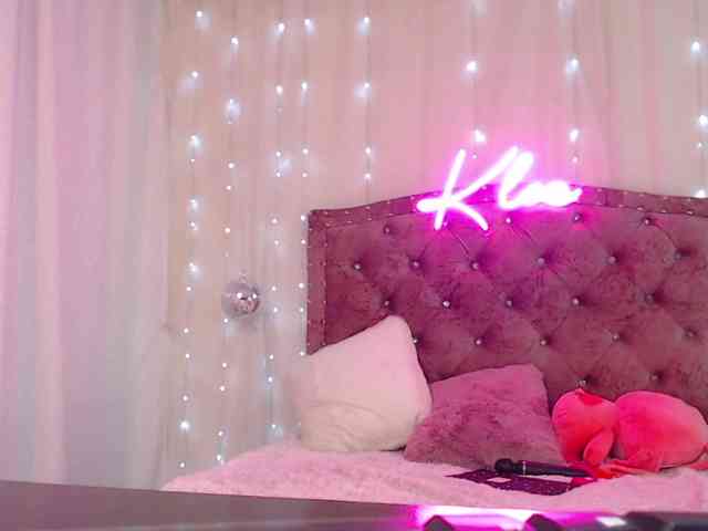 KloeFernandez webcam