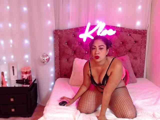 KloeFernandez webcam